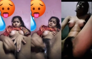 Horny Desi Girl Masturbating