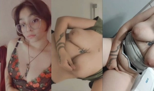 Sexy Desi Girl Shows Her Boobs
